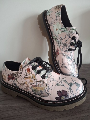 Ladies size heavenly feet - heavenly,