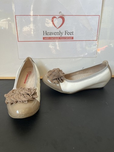 Heavenly feet slip - feet, on